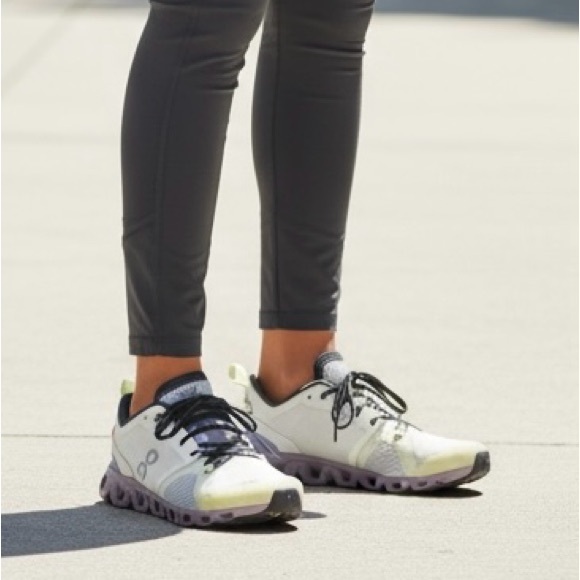 On Running Black and Gray Sneakers - Picture 1 of 7